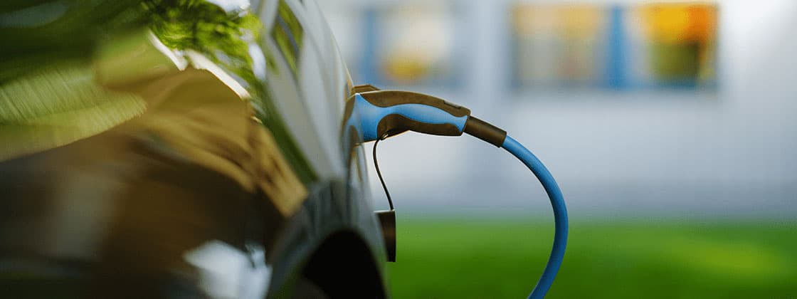 article-hero-ev-fleet-vehicle-plug-in article-hero-ev-fleet-vehicle-plug-in